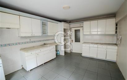 ALSANCAK 1.KORDONDA DENİZ MANZARALI SATILIK GENİŞ 4+1 DAİRE