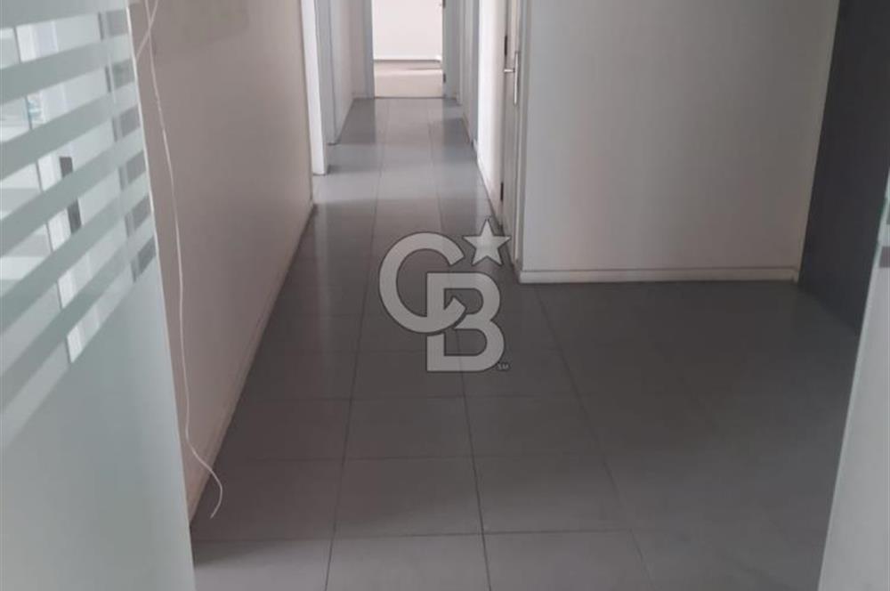ALSANCAK 1.KORDONDA DENİZ MANZARALI SATILIK GENİŞ 4+1 DAİRE