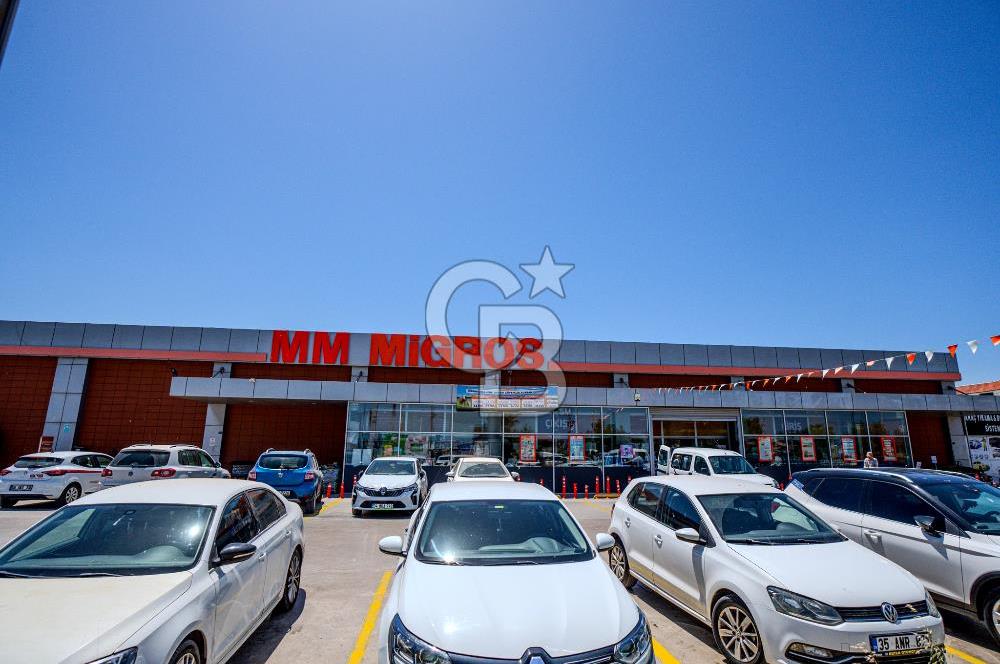 * Güzelbahçe'de 3. Kat Ferah Daire – 3+1, Kapalı Mutfak, 120 m²