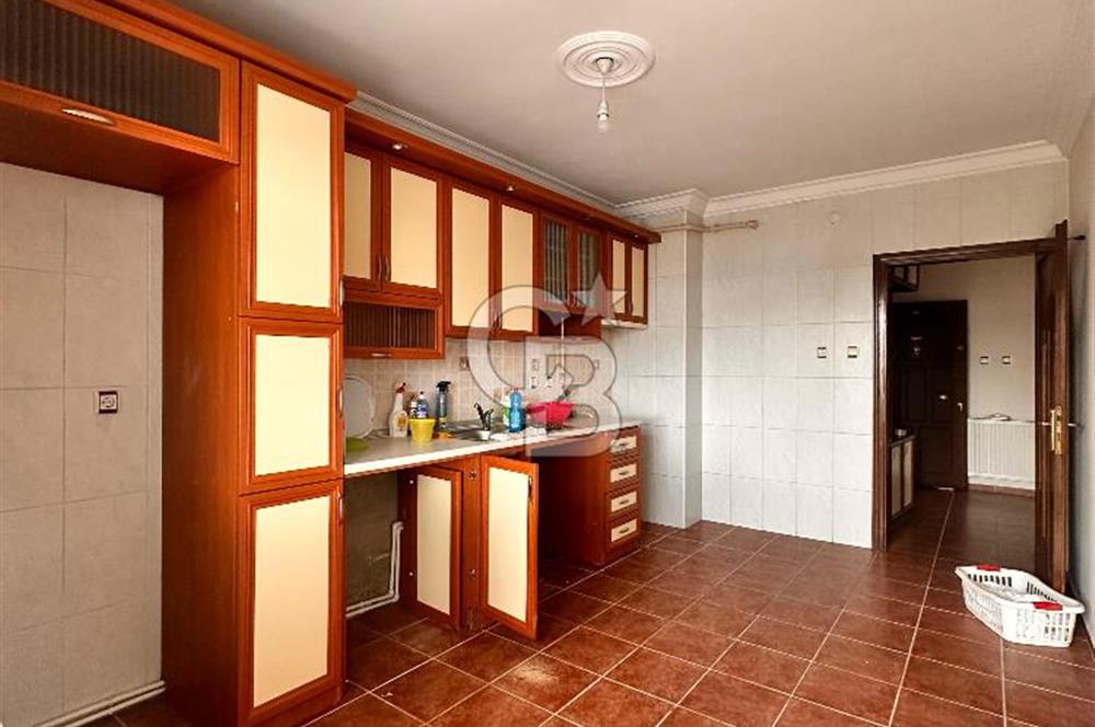 YILDIZLI'DA DENİZ MANZARALI ŞÖMİNELİ 3+1 GENİŞ KİRALIK DAİRE