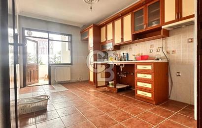 YILDIZLI'DA DENİZ MANZARALI ŞÖMİNELİ 3+1 GENİŞ KİRALIK DAİRE