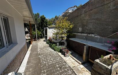 KARABURUN KÜÇÜKBAHÇEDE 3+1 SATILIK VİLLA