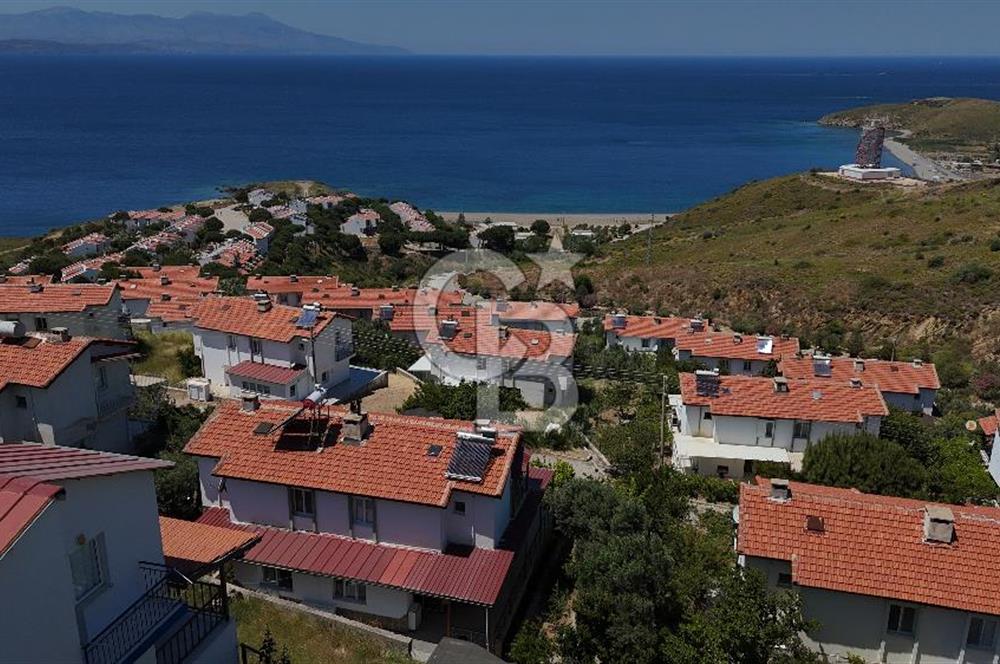 KARABURUN KÜÇÜKBAHÇEDE 3+1 SATILIK VİLLA