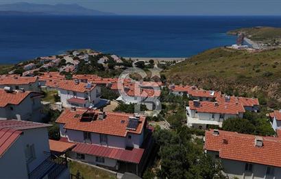 KARABURUN KÜÇÜKBAHÇEDE 3+1 SATILIK VİLLA