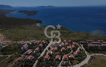 KARABURUN KÜÇÜKBAHÇEDE 3+1 SATILIK VİLLA