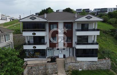 Konforlu Yaşam Sunan Panoramik Şehir Manzaralı Lüks Villa!