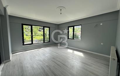 Konforlu Yaşam Sunan Panoramik Şehir Manzaralı Lüks Villa!