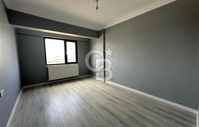 Konforlu Yaşam Sunan Panoramik Şehir Manzaralı Lüks Villa!