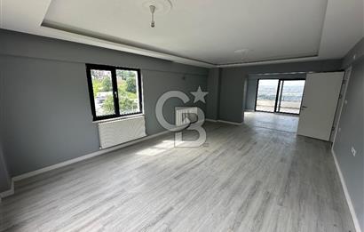 Konforlu Yaşam Sunan Panoramik Şehir Manzaralı Lüks Villa!