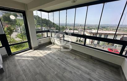 Konforlu Yaşam Sunan Panoramik Şehir Manzaralı Lüks Villa!