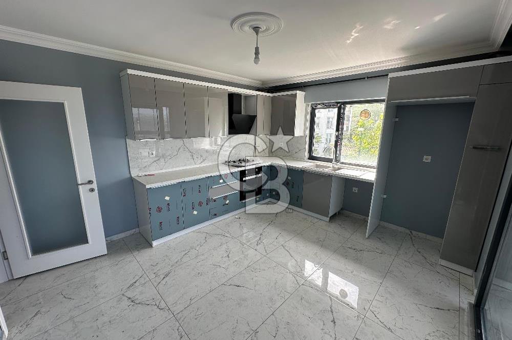 Konforlu Yaşam Sunan Panoramik Şehir Manzaralı Lüks Villa!
