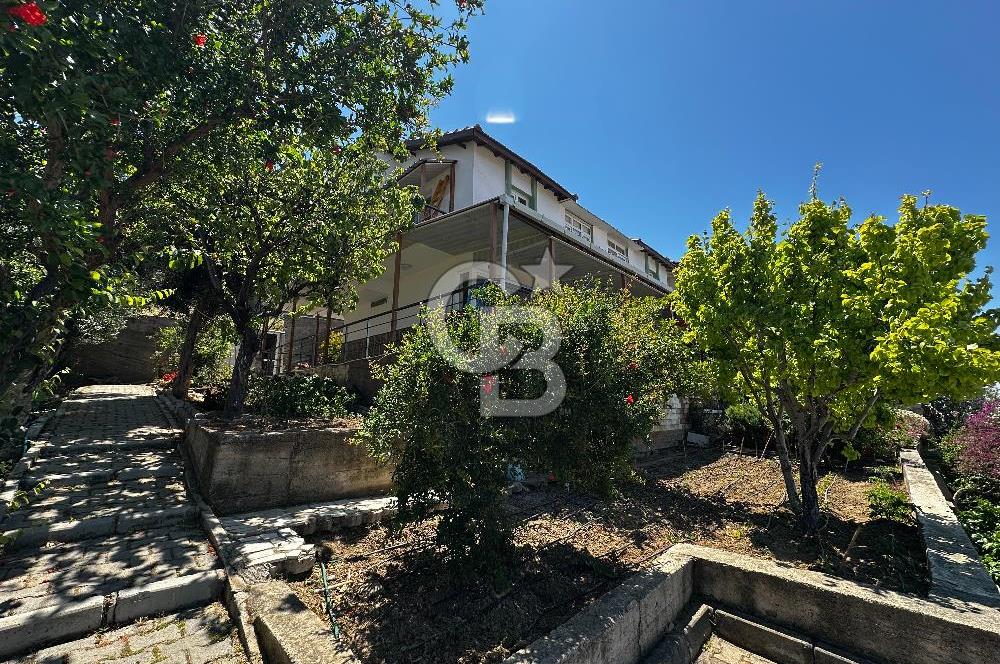 KARABURUN KÜÇÜKBAHÇEDE 3+1 SATILIK VİLLA