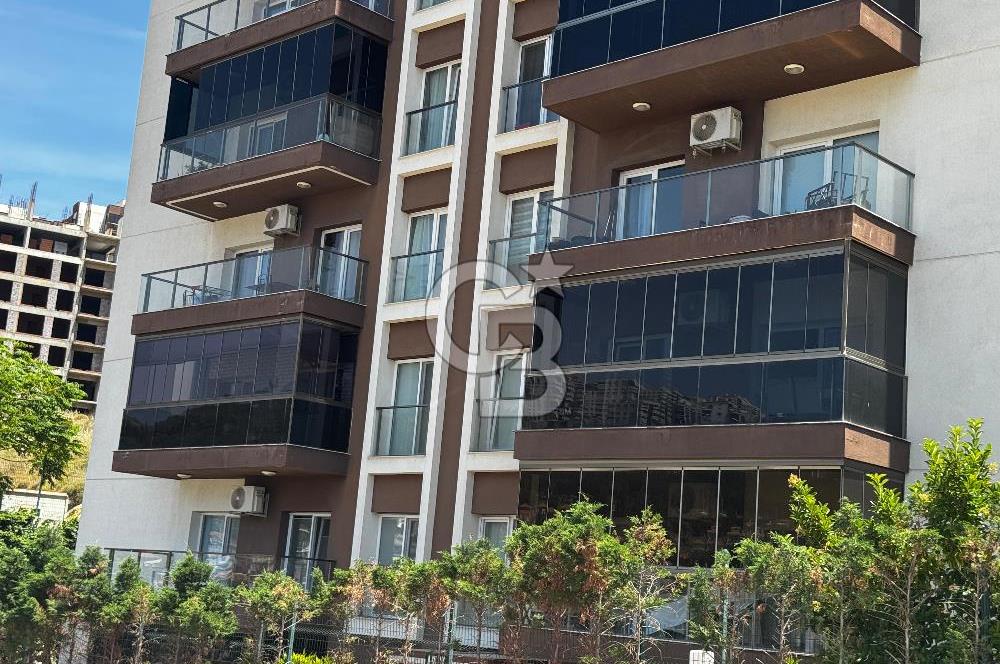 BAYRAKLI YAMANLAR ANIT SİTESİ'NDE SATILIK 3+1 DAİRE