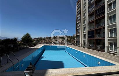 BAYRAKLI YAMANLAR ANIT SİTESİ'NDE SATILIK 3+1 DAİRE