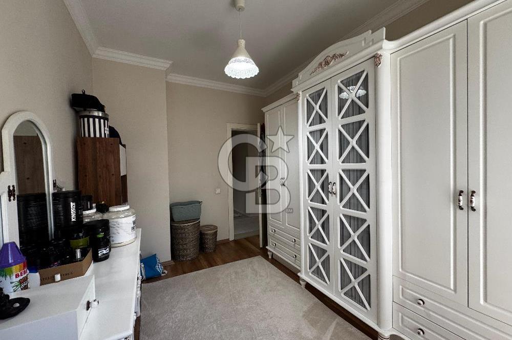 BAYRAKLI YAMANLAR ANIT SİTESİ'NDE SATILIK 3+1 DAİRE