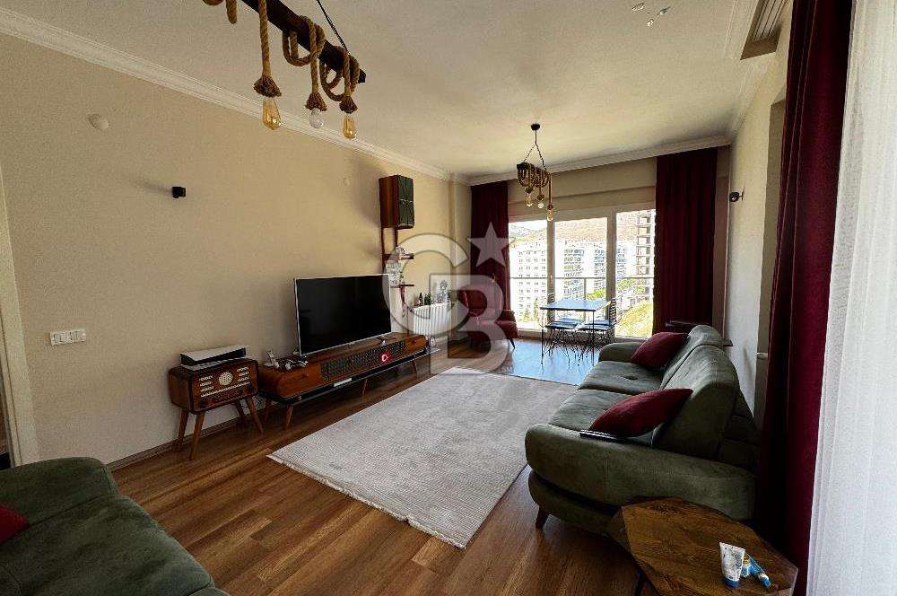 BAYRAKLI YAMANLAR ANIT SİTESİ'NDE SATILIK 3+1 DAİRE