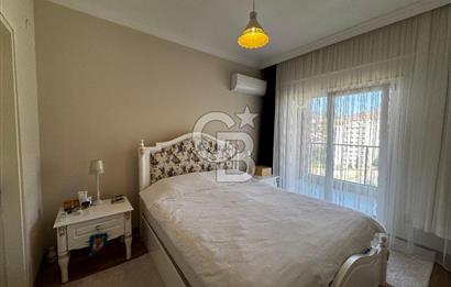 BAYRAKLI YAMANLAR ANIT SİTESİ'NDE SATILIK 3+1 DAİRE