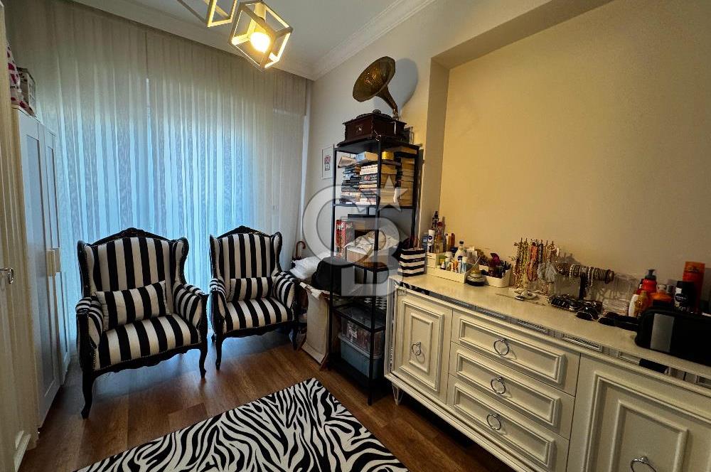 YAMANLAR ANIT SİTESİ'NDE DENİZ MANZARALI SATILIK 3+1 DAİRE