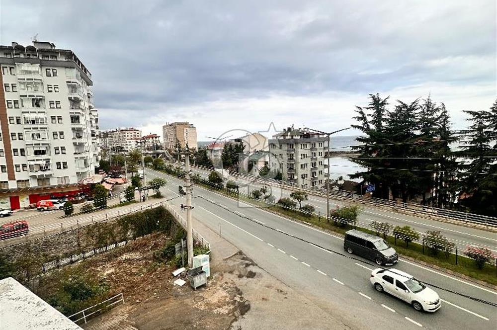 YILDIZLI'DA DENİZ MANZARALI ŞÖMİNELİ 3+1 GENİŞ KİRALIK DAİRE