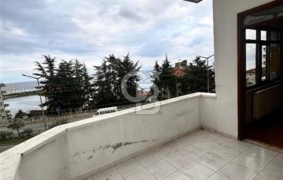 YILDIZLI'DA DENİZ MANZARALI ŞÖMİNELİ 3+1 GENİŞ KİRALIK DAİRE
