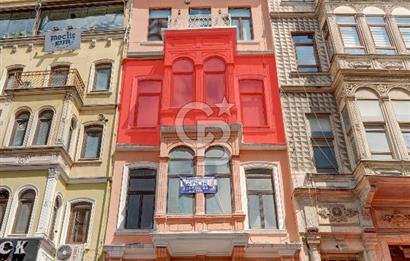 İSTİKLAL CADDESİ'NDE SÜSLÜ SAKSI SOKAKTA SATILIK OFİS, İŞYERİ