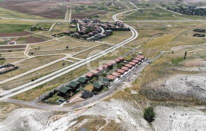 TEMELLİ YENİHİSARDA DUBLEKS 2+1 TAŞ VİLLA