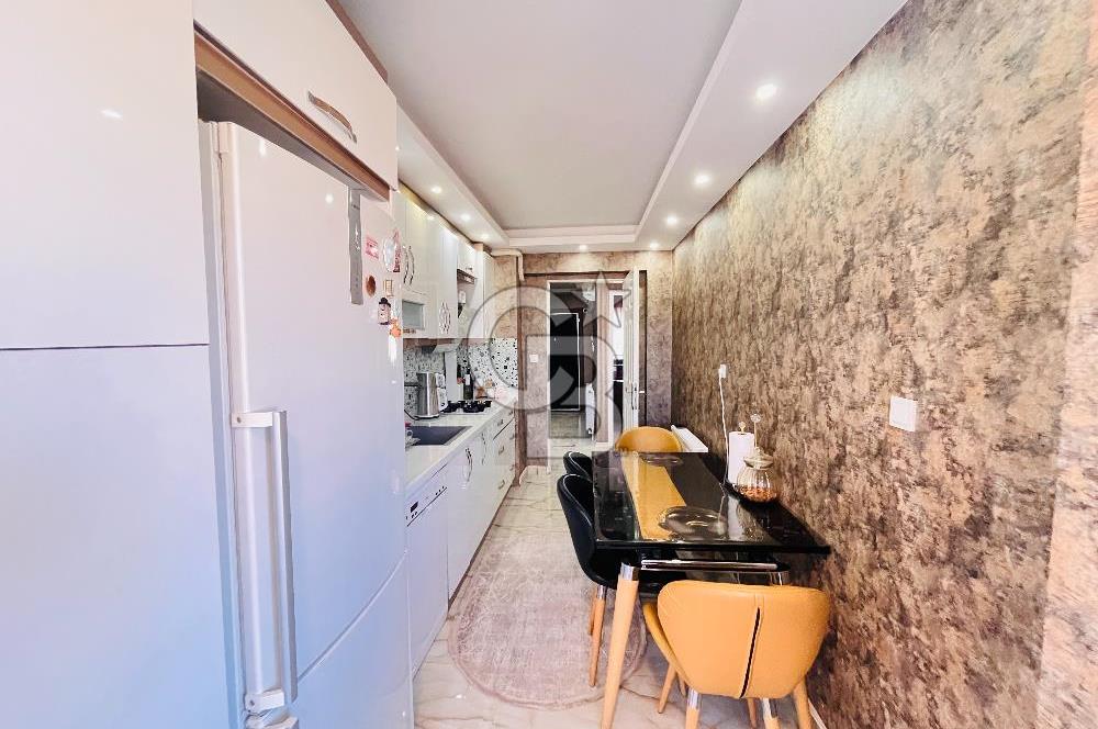 Bornovada Site İçinde Manzaralı Full Tadilatlı Satılık 3+1 Daire