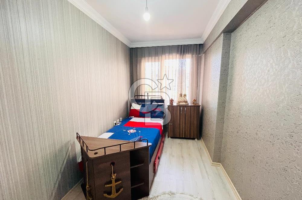 Bornovada Site İçinde Manzaralı Full Tadilatlı Satılık 3+1 Daire