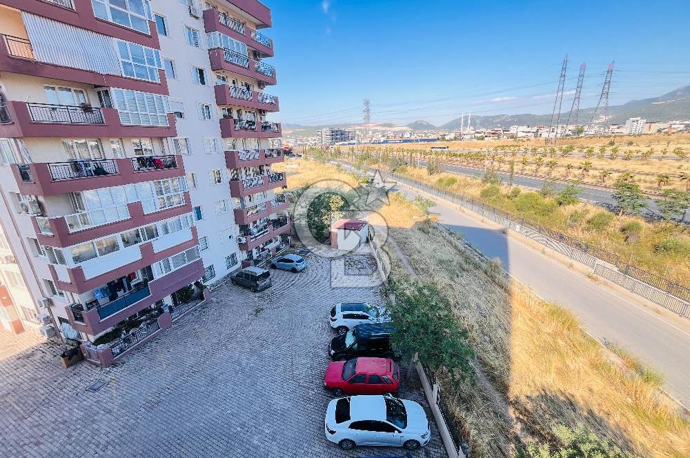 Bornovada Site İçinde Manzaralı Full Tadilatlı Satılık 3+1 Daire