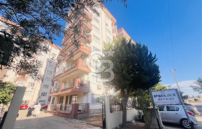 Bornovada Site İçinde Manzaralı Full Tadilatlı Satılık 3+1 Daire