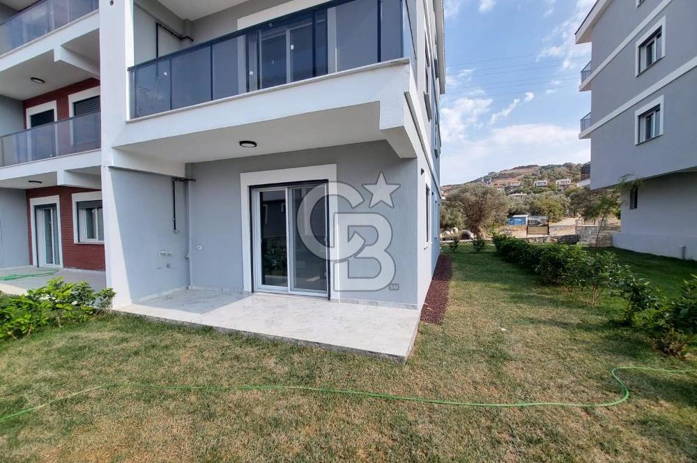 YENİ FOÇA'DA MÜSTAKİL BAHÇELİ 2+1 EŞYALI KİRALIK DAİRE
