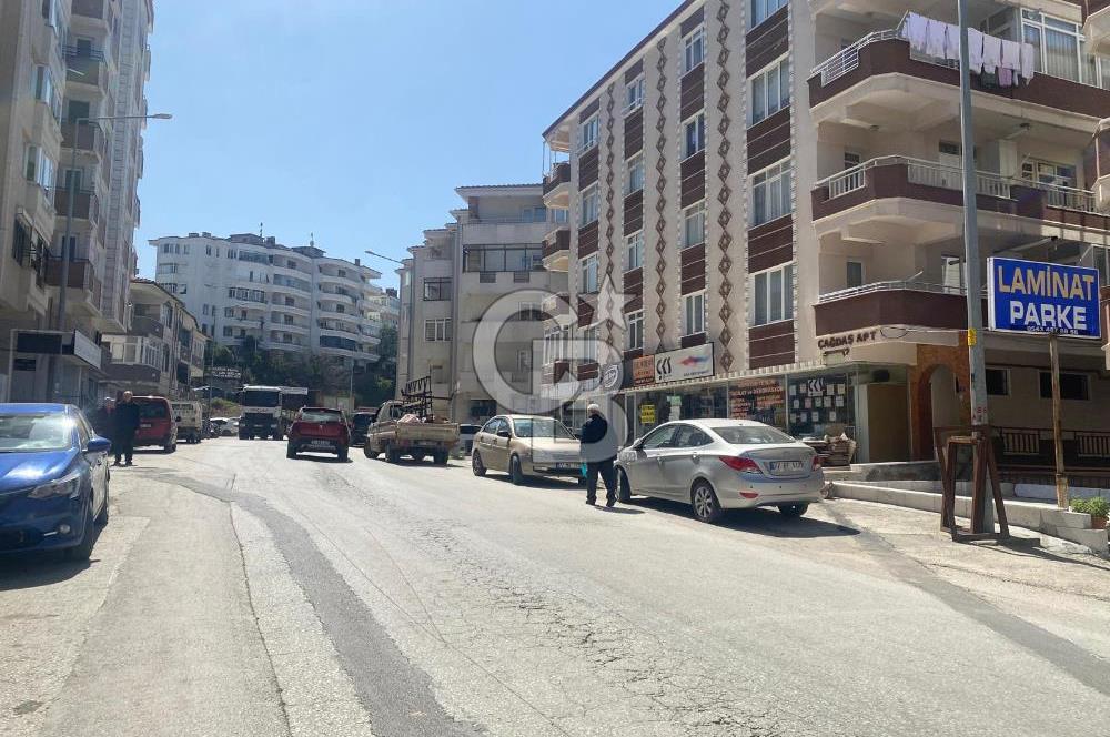 YALOVA ÇINARCIK. İŞLEK KONUMDA,CADDE ÜZERİNDE SATILIK DÜKKAN!..
