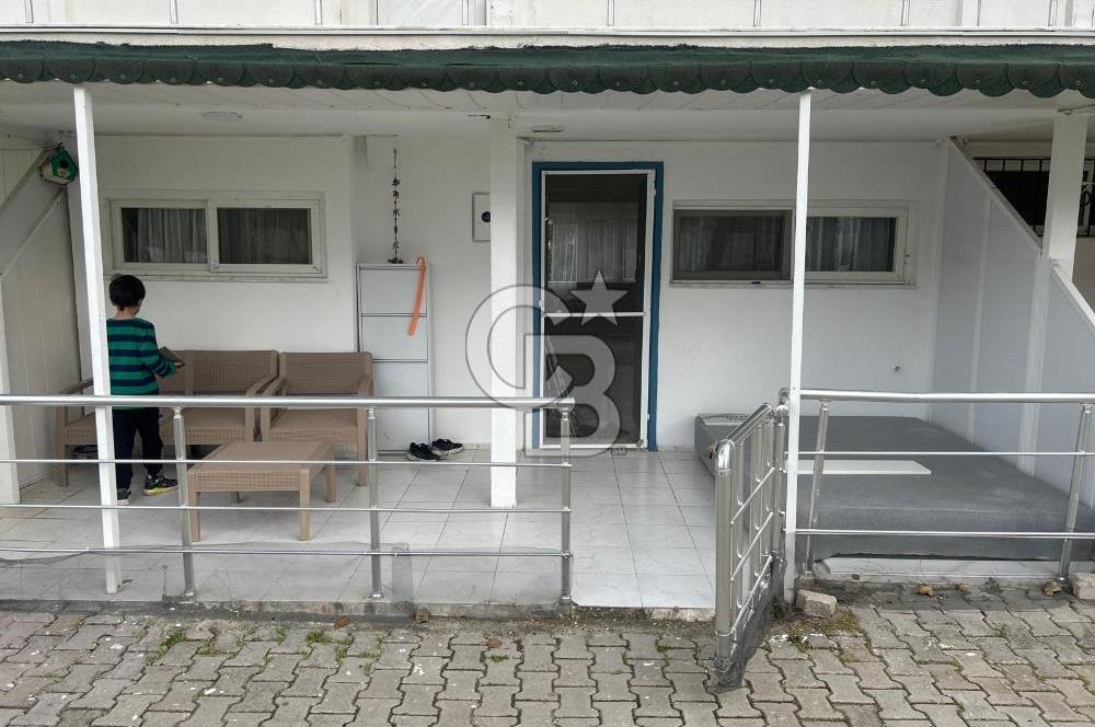 Çeşmede Denize sıfır sitede kiralık