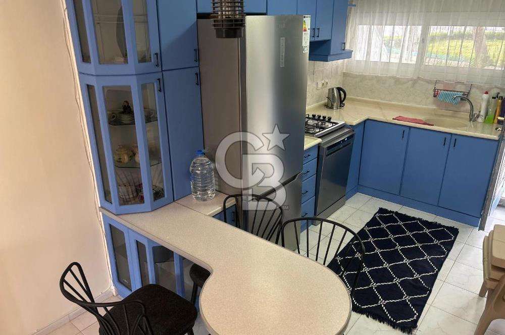 Çeşmede Denize sıfır sitede kiralık