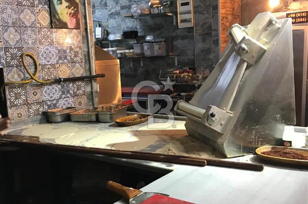 RUMELİ HİSAR ÜSTÜ FIRSAT DEVREN KİRALIK DÜKKAN