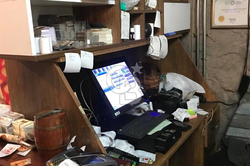 RUMELİ HİSAR ÜSTÜ FIRSAT DEVREN KİRALIK DÜKKAN