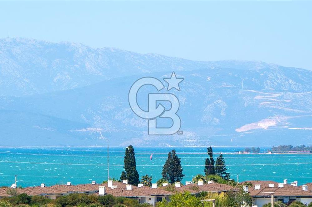 URLA KENT SİTESİ FULL DENİZ MANZARALI ÖZEL HAVUZLU VİLLA