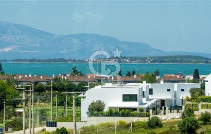 URLA KENT SİTESİ FULL DENİZ MANZARALI ÖZEL HAVUZLU VİLLA