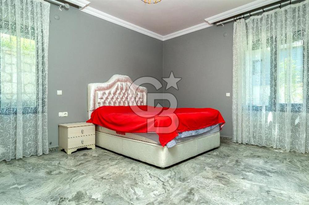URLA KENT SİTESİ FULL DENİZ MANZARALI ÖZEL HAVUZLU VİLLA