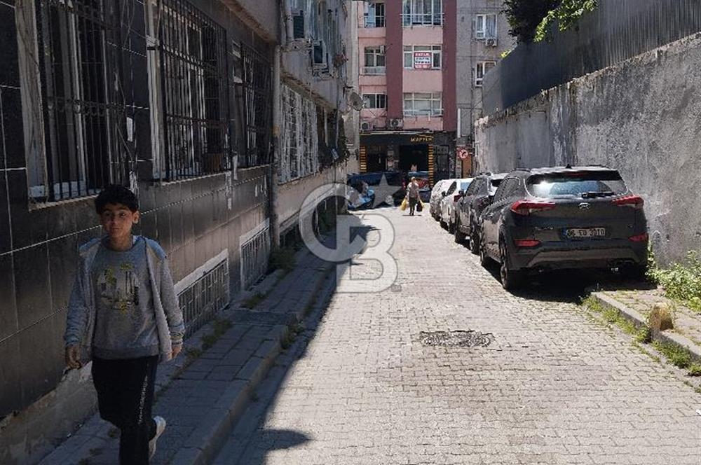 İstanbul Fatih Haseki de Kiralık 2+1 Daire