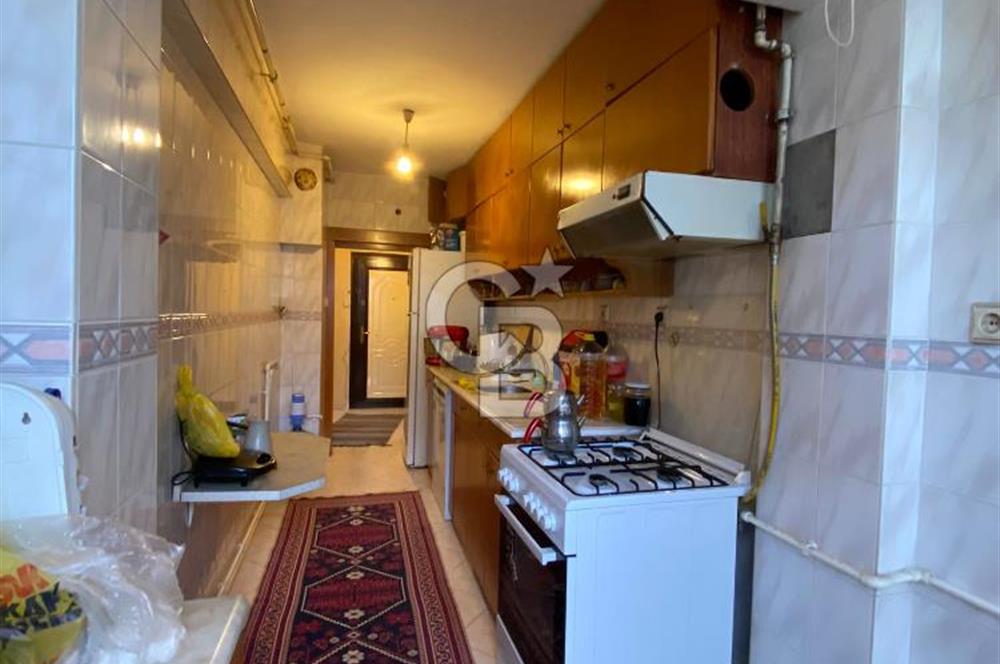 Küçükyalı Mektep Caddesinde 2+1 Yatırımlık