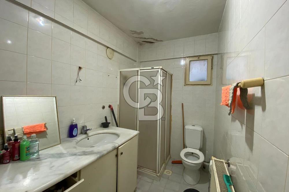 Küçükyalı Mektep Caddesinde 2+1 Yatırımlık