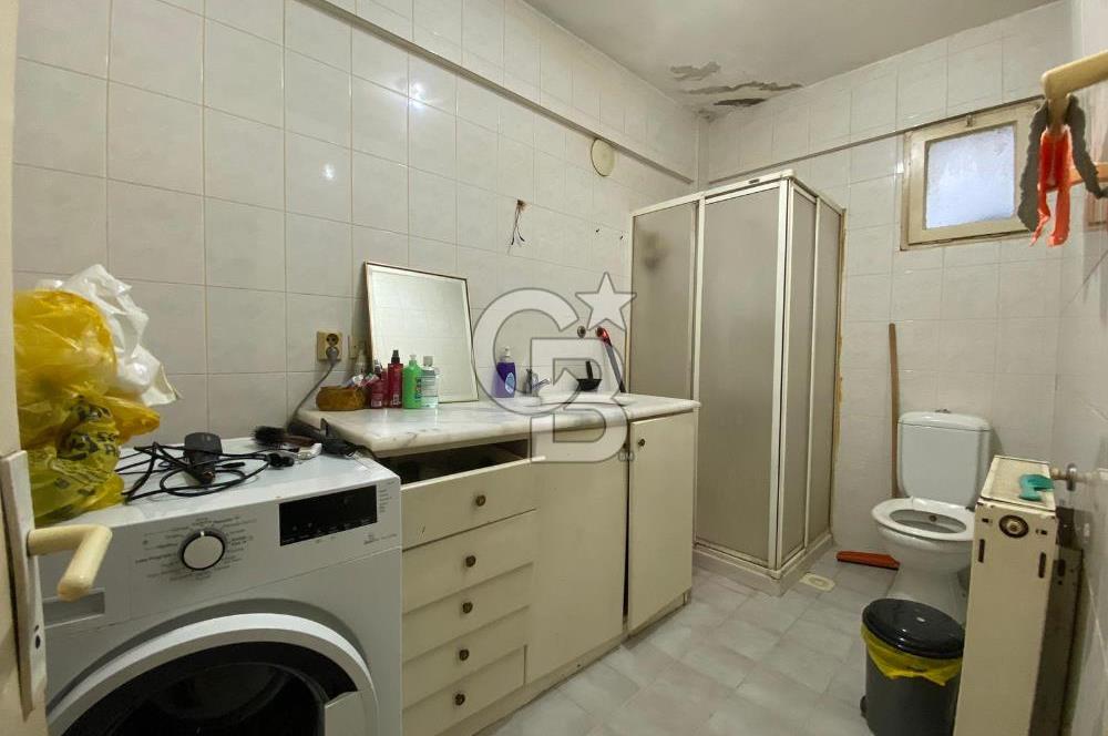 Küçükyalı Mektep Caddesinde 2+1 Yatırımlık