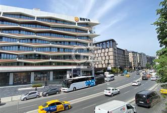 BEYOĞLU ANA CADDE ÜZERİ ÇİFT CEPHELİ ULTRA LÜX DİŞ KLİNİĞİ