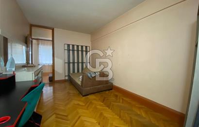 Küçükyalı Mektep Caddesinde 2+1 Yatırımlık