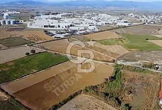 FABRİKALAR BÖLGESİN'DE, ASFALT CADDEYE 110 METRE CEPHELİ