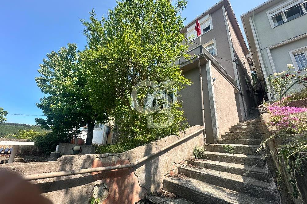 BEYKOZ YENİ MAHALLEDE 4 KATLI SATILIK BİNA