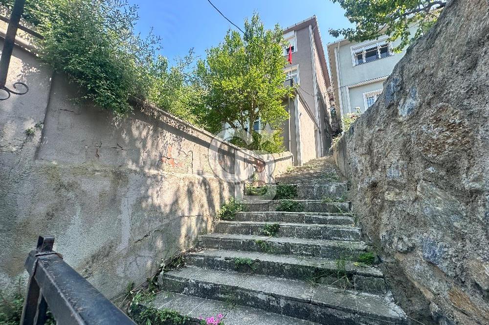 BEYKOZ YENİ MAHALLEDE 4 KATLI SATILIK BİNA