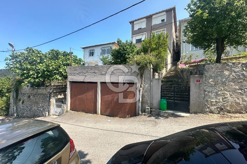 BEYKOZ YENİ MAHALLEDE 4 KATLI SATILIK BİNA