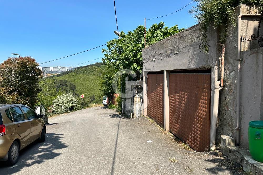 BEYKOZ YENİ MAHALLEDE 4 KATLI SATILIK BİNA